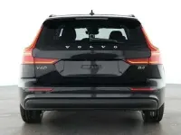 Gebraucht Volvo V60 Core 197 PS (144 kW) 2025 Onyx black Kombi