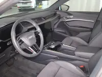 Gebraucht Audi e-tron Sportback S-Line 300 kW (408 PS) 2022 Gletscherweiß metallic (metallic) SUV