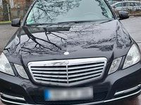 Gebraucht Mercedes E220 170 PS (125 kW) 2012 Schwarz Limousine