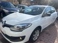 Gebraucht Renault Mégane LIMITED 110 PS (80 kW) 2014 Weiß Limousine