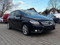 Gebraucht Mercedes B180 109 PS (80 kW) 2012 Schwarz Van / Kleinbus