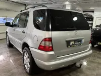 Gebraucht Mercedes ML430 272 PS (200 kW) 1999 Silber SUV