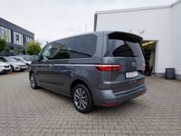 Gebraucht VW T7 Style 150 PS (110 kW) 2023 Grau Van