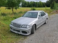 Gebraucht Mercedes C180 122 PS (89 kW) 1996 Silber Limousine