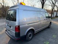Gebraucht VW Transporter 150 PS (110 kW) 2017 Silber Van