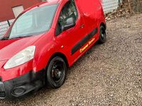 Gebraucht Peugeot Partner 75 PS (55 kW) 2012 Rot Van / Kleinbus