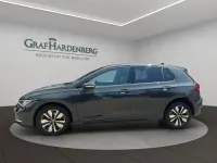 Gebraucht VW Golf VIII Move 150 PS (110 kW) 2024 Grau Limousine
