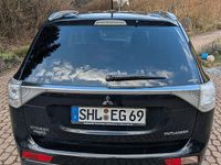 Gebraucht Mitsubishi Outlander 150 PS (110 kW) 2014 Schwarz SUV