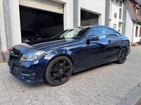 Gebraucht Mercedes C180 AMG 156 PS (114 kW) 2013 Blau Coupé