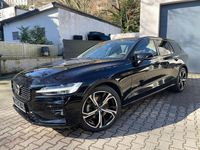 Gebraucht Volvo V60 Plus 197 PS (144 kW) 2025 Schwarz Kombi