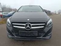 Gebraucht Mercedes B200 136 PS (100 kW) 2015 Schwarz Kleinwagen