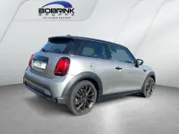 Gebraucht Mini Cooper Classic 136 PS (100 kW) 2023 Silber Kleinwagen