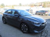 Neu Kia Ceed 101 PS (74 kW) 2025 Grau Kleinwagen