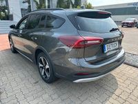 Neu Ford Focus Active 125 PS (91 kW) 2025 Grau Limousine