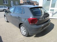 Gebraucht VW Polo Comfortline 95 PS (69 kW) 2021 Uranograu Limousine