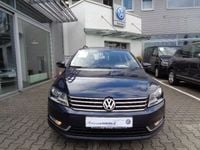 Gebraucht VW Passat 140 PS (102 kW) 2013 Blau metallic Kombi
