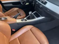 Gebraucht BMW 318 143 PS (105 kW) 2011 Schwarz Kombi