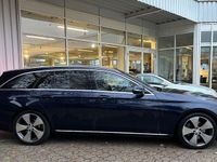 Usata Mercedes E220 194 CV (142 kW) 2017 Blu Station wagon