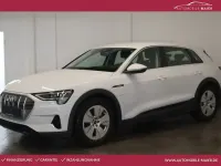 Gebraucht Audi e-tron Sport 300 kW (408 PS) 2023 Gletscherweiã metallic SUV