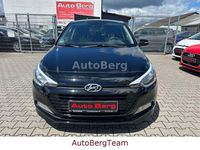 Gebraucht Hyundai i20 Trend 101 PS (74 kW) 2016 Schwarz Limousine