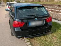 Gebraucht BMW 318 143 PS (105 kW) 2010 Schwarz Kombi