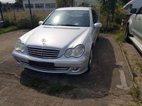 Gebraucht Mercedes C230 Avantgarde 204 PS (150 kW) 2006 Silber Limousine