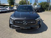 Gebraucht Mercedes GLC300e Premium 204 PS (150 kW) 2024 Grau SUV