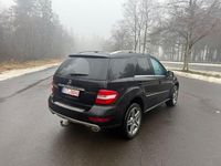 Gebraucht Mercedes ML350 231 PS (169 kW) 2010 Schwarz SUV