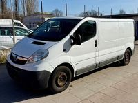 Gebraucht Opel Vivaro 114 PS (83 kW) 2014 Weiß Van / Kleinbus