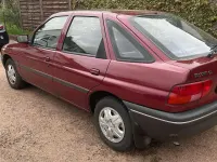 Gebraucht Ford Escort 71 PS (52 kW) 1993 Rotbraun Limousine