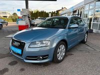 Gebraucht Audi A3 Attraction 105 PS (77 kW) 2011 Blau Kleinwagen