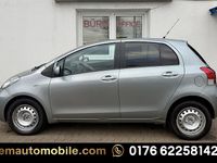Gebraucht Toyota Yaris Sol 101 PS (74 kW) 2009 Silber Kleinwagen