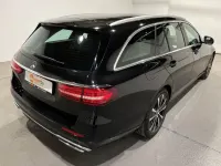 Gebraucht Mercedes E300 Avantgarde 320 PS (235 kW) 2022 Schwarz Kombi