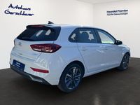 Gebraucht Hyundai i30 Advantage 99 PS (72 kW) 2024 Weiss Limousine