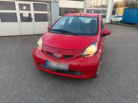 Gebraucht Toyota Aygo 69 PS (50 kW) 2005 Rot Kleinwagen