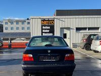 Gebraucht BMW 316 102 PS (75 kW) 1998 Blau Limousine