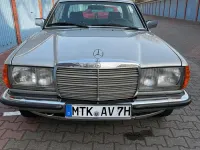 Gebraucht Mercedes 230 136 PS (100 kW) 1980 Silber Coupé