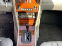 Gebraucht Mercedes E300 143 PS (105 kW) 1995 Weiß Limousine