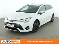 Gebraucht Toyota Avensis Team 147 PS (108 kW) 2018 Weiß Kombi