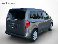 Gebraucht Mercedes T180 Progressive 116 PS (85 kW) 2023 Chromitgrau metallic Van / Kleinbus