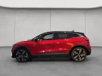 Neu Renault Megane E-Tech Iconic 160 kW (218 PS) 2025 Dezirrot metallic/dach black Limousine