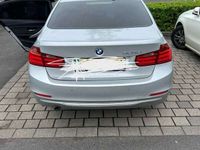 gebraucht BMW 320 320 d Sport-Aut. Modern Line Head Up Keyless-Entry