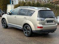 Gebraucht Mitsubishi Outlander 170 PS (125 kW) 2009 Gold SUV