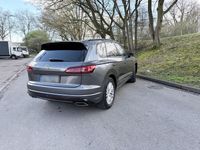 Gebraucht VW Touareg R-line 286 PS (210 kW) 2018 Grau SUV