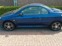 Gebraucht Peugeot 206 CC 109 PS (80 kW) 2005 Blau Cabrio