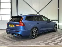 Gebraucht Volvo V60 R-Design 163 PS (119 kW) 2020 Blau Kombi