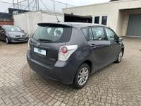 Gebraucht Toyota Verso 126 PS (92 kW) 2011 Grau Van / Kleinbus