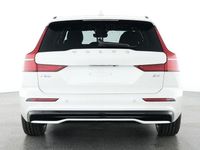 Gebraucht Volvo V60 Plus 197 PS (144 kW) 2025 Weiß Kombi