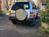 Gebraucht Mitsubishi Pajero Intense 129 PS (94 kW) 2001 Silber SUV