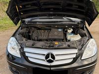 Gebraucht Mercedes E200 193 PS (141 kW) 2007 Schwarz Limousine